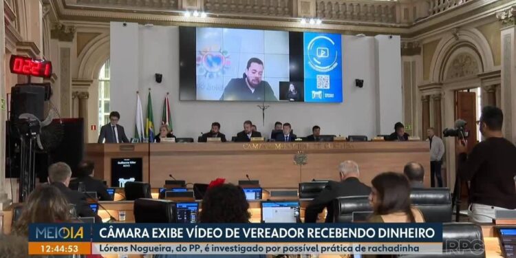 Câmara de Curitiba abre processo que pode cassar mandato de vereador Lórens Nogueira, suspeito de 'rachadinha'