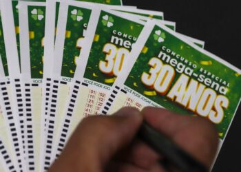 20 apostas do Paraná acertam quina da Mega-Sena 30 anos e levam prêmios; veja valores e cidades